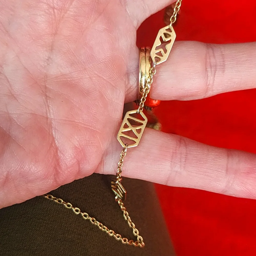 Necklace - Picture 2 of 5
